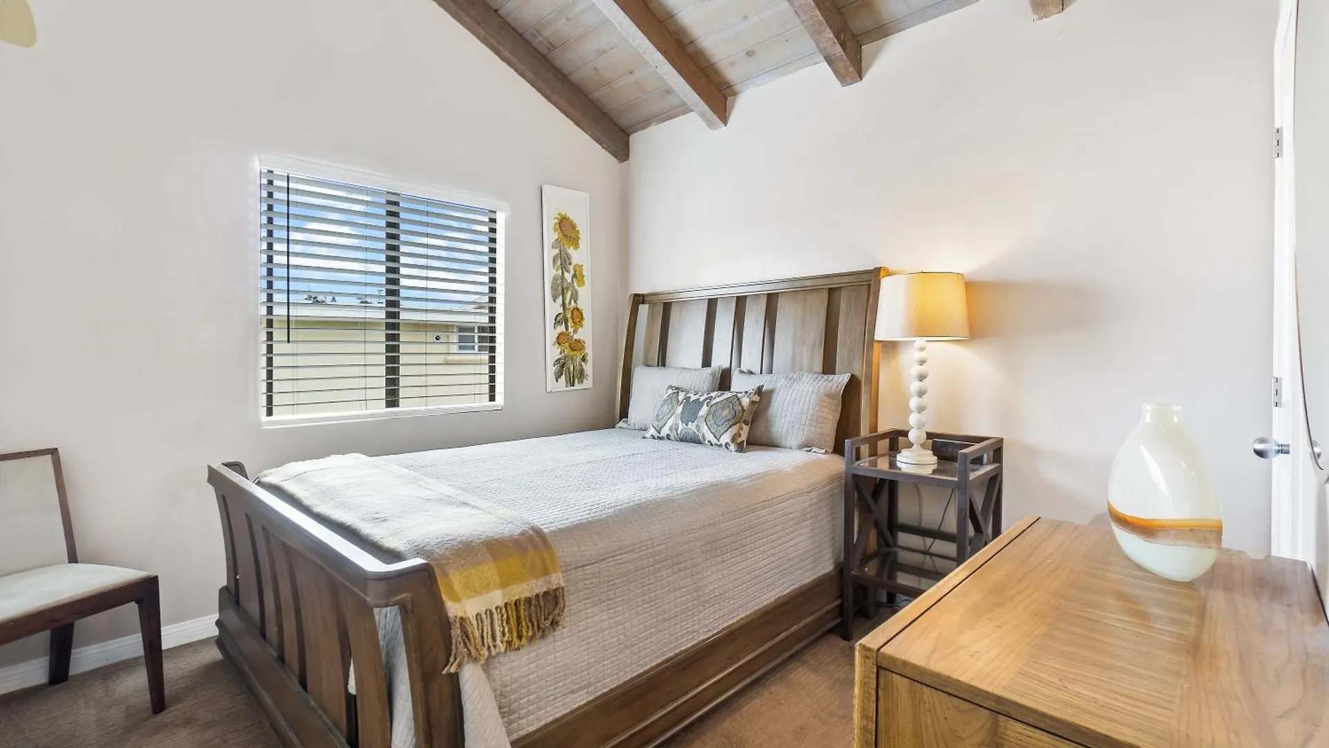 2 Homes Rented Together On The Oceanfront Newport Beach